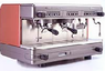 1990 - Bu yüz yıl M31 Dosatron ile dünya ilk geleneksel mikroprosesörlü espresso makinesi ile tanıştı.